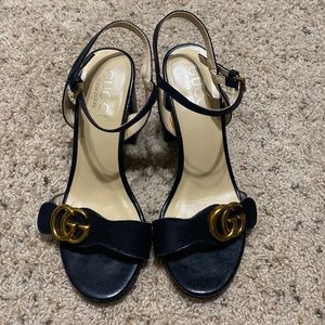 Like GG marmont GG double G mid block heel leather sandals 37. Size 6 US.